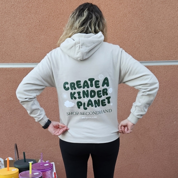 Meet your Posher, Rienna - Picture 3 of 4